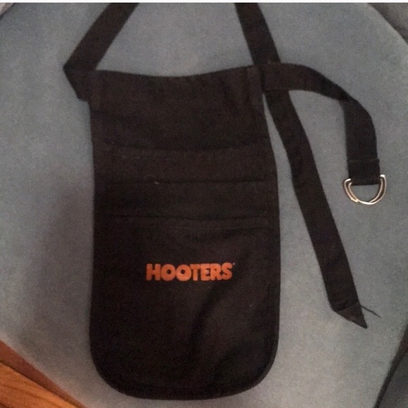 hooters fanny pack